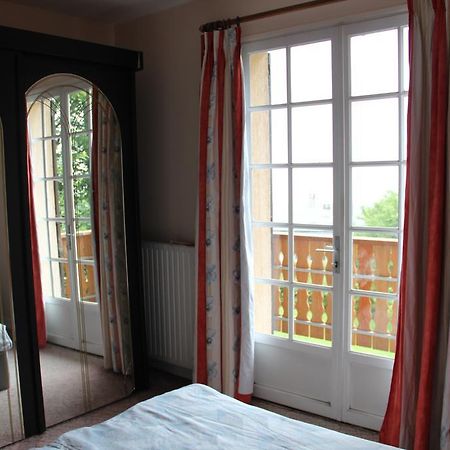 Holiday Home Maison De La Litiere Pugny-Chatenod 객실 사진