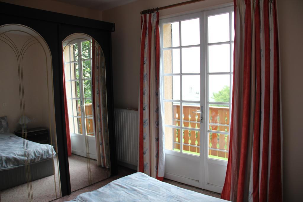 Holiday Home Maison De La Litiere Pugny-Chatenod 객실 사진